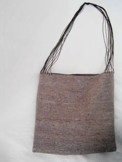 丸ひものショルダーバッグ