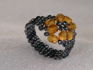 ���Ԃ̃����O