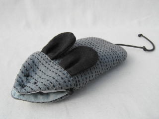 ねずみのメガネケース